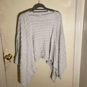 Lululemon forward flow poncho